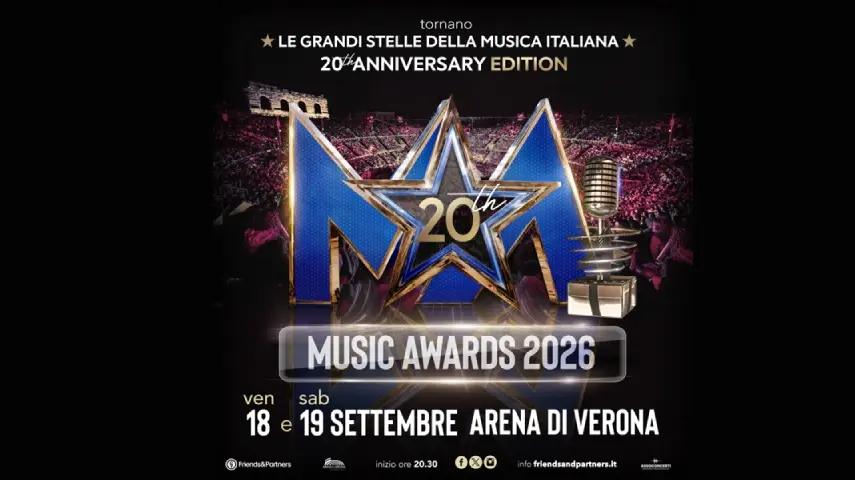 Una panoramica dell'Arena di Verona illuminata per la serata dei Music Awards 2026 con il palco gremito di artisti.